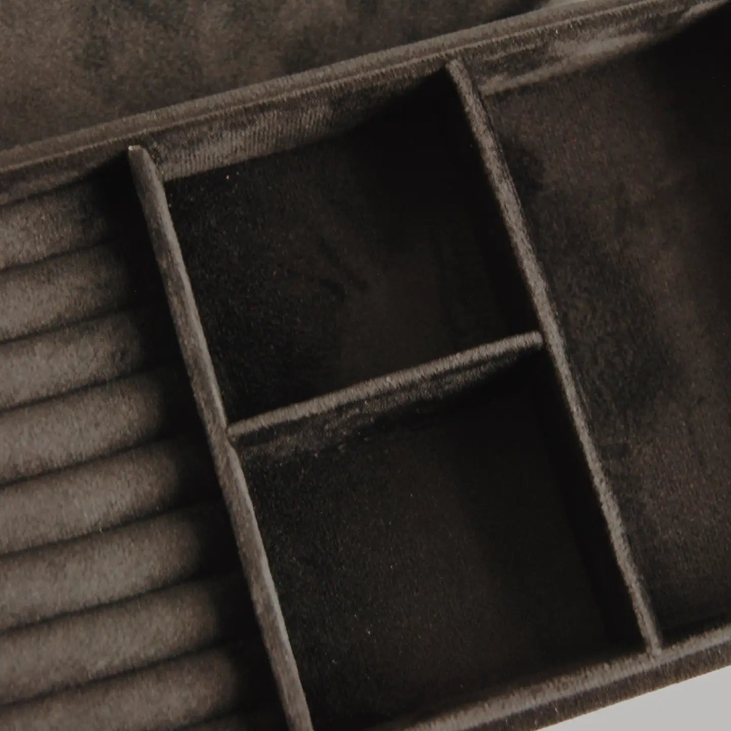 Velvet Heirloom Jewelry Tray
