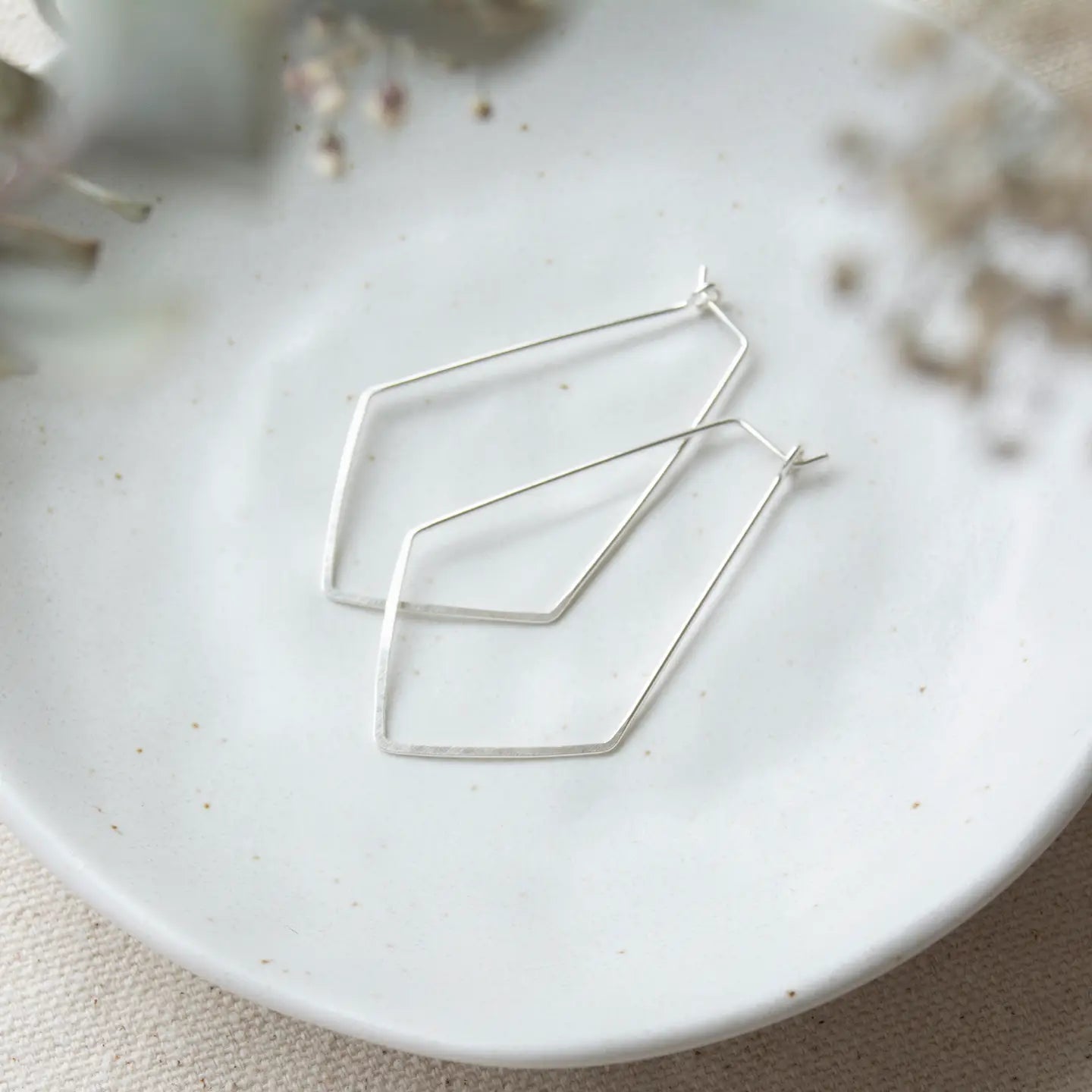 Geometric Hoops