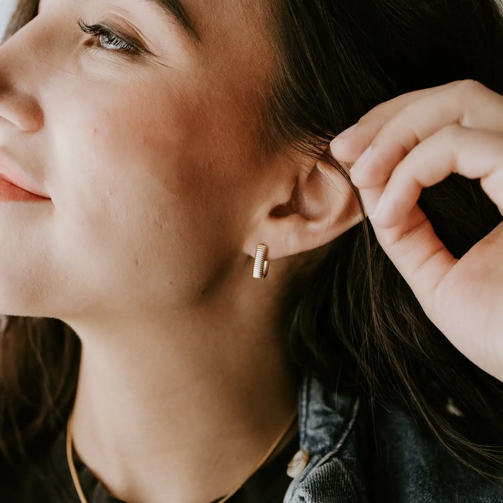 Pleated Rectangle Huggies