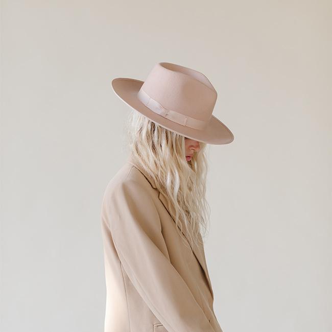 Monroe Fedora in Nude