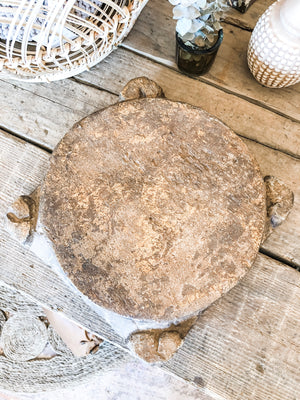 Magnesium Pedestal